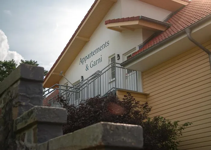 Haus Stoertebeker - Garni, Seebad * لوبمين